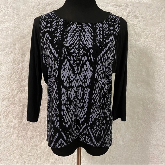 Chico's Women's Velvet Front Half Sleeve Shirt - Picture 2 of 9